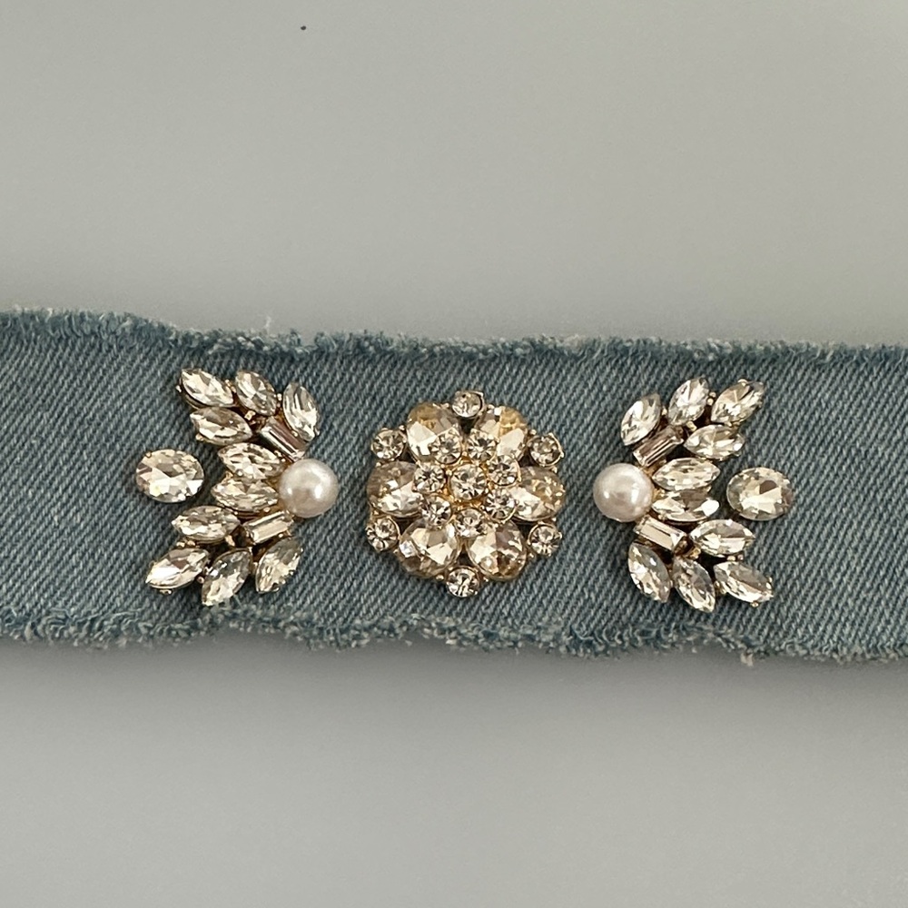 Swarovski Crystals Blue Denim Choker with Crystal Accents - Picture 2 of 3